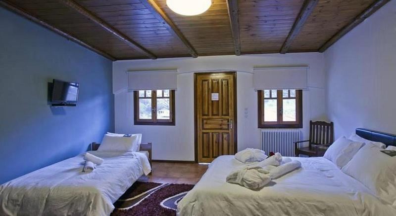 Fanaras Hotel Kalavryta Exteriér fotografie