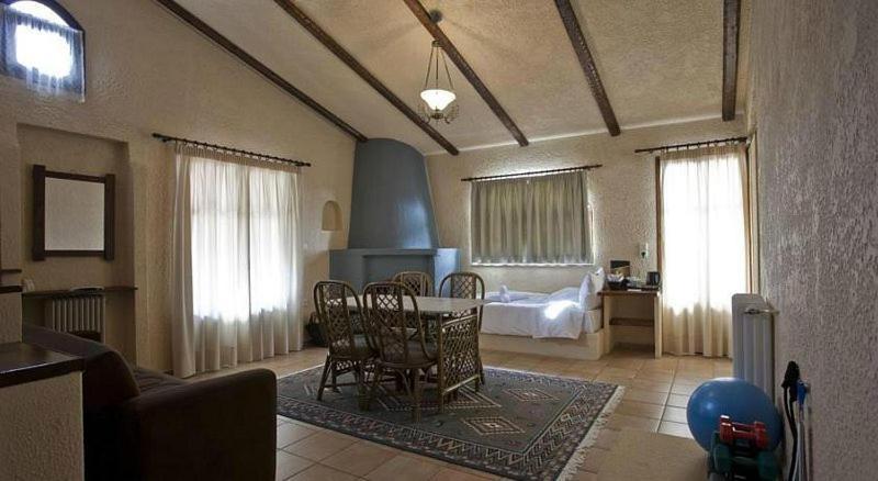 Fanaras Hotel Kalavryta Exteriér fotografie