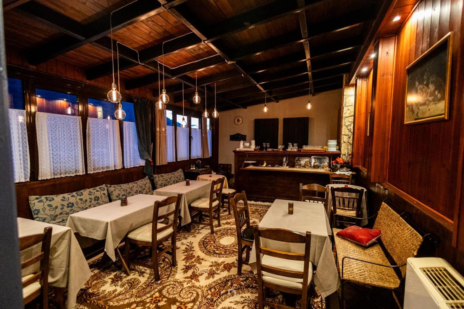 Fanaras Hotel Kalavryta Exteriér fotografie